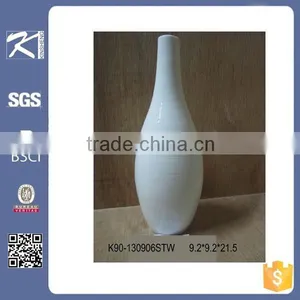 High Grade Chinese White Porcelain Flower Vase thumbnail-1