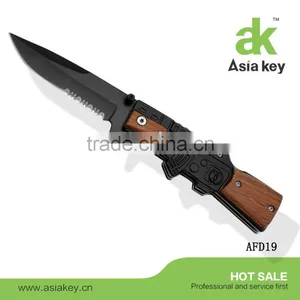 Outdoor Camping Hunting Knife Folding Knife Defense Bear Claw Knives thumbnail-4