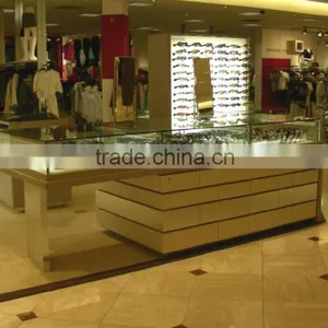 Sunglass Display Case thumbnail-1