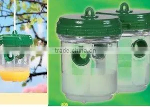 Plastic Wasp And Fly Trap thumbnail-1