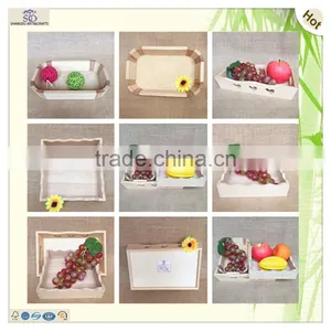 Handle Hole Heart Carving Waving Edge Wooden Tray thumbnail-6