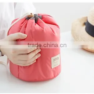 Hot Selling Popular Professional Travel Make-up Pouch Mini Size Large Capacity Travel Dresser Pouch thumbnail-4