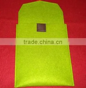 Wool Felt Bag thumbnail-1