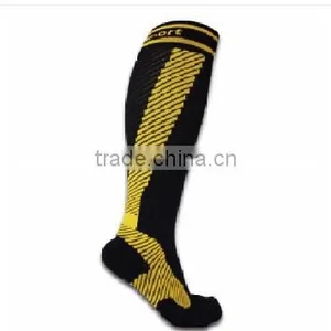 Sports Taping Stripe Compression Sport Socks thumbnail-4