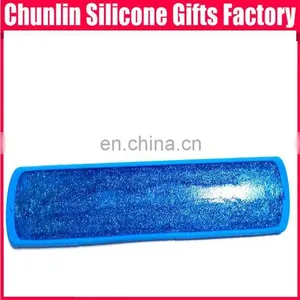 Fashionable Silicone Slap Bracelet With Golden Powder thumbnail-3