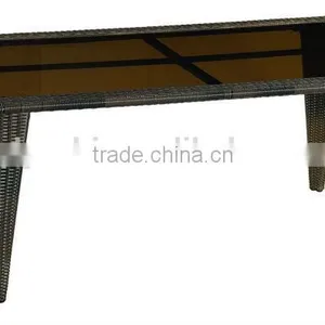 Modern Cheap K/D Outdoor PE Rattan Table thumbnail-1