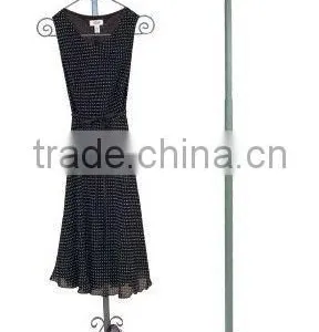 Decorative Floor Clothing Display Rack thumbnail-1