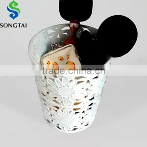 Plastic Desk Sundry Container thumbnail-1