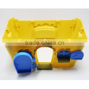 Quicky Assembly Plastic Farm House for Small Animal Plastic Warm House for Kids Play Games thumbnail-3