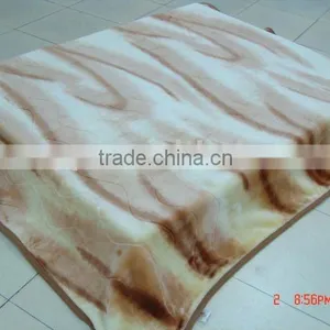 100% Polyester Printed and Emboss Blanket 3.5kg thumbnail-1