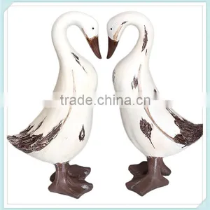 3d Handmade Resin Swan Figure for Decoration thumbnail-1