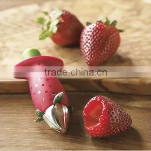 Creative Strawberry Stem Leaves Remover Cutter Fruit Corer Kitchen Tool thumbnail-6