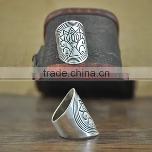 Alli Express Totem Wide Ring Wedding Rings thumbnail-4