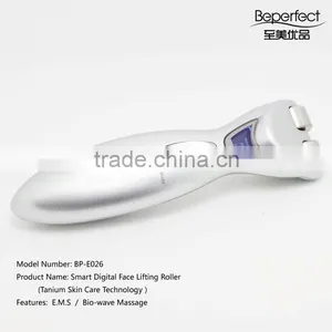 Handheld Private Label Available Microcurrent Galvanic Face Massage Roller thumbnail-3