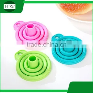 Kitchen Accessories Mini Portable Hanging Silicone Collapsible Hopper Funnel thumbnail-2