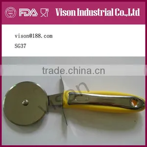 Hot Selling Red Handle Pizza Wheel Pizza Knife (SG37) thumbnail-1
