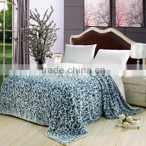 Double Layers Embossed Flannel Blanket With Sherpa Back thumbnail-4