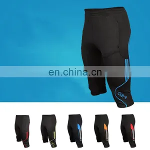 Wholesale Soccer Training Cropped Pants Sports 100 Polyester Men Short Track Pants thumbnail-1