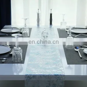 China Manufacturer Simple Light Flower Bronzing Western Table Clothes thumbnail-4
