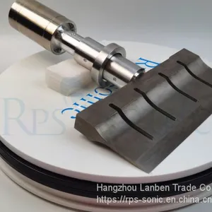 Small Food 2000w Ultrasonic Cutting Knife thumbnail-1