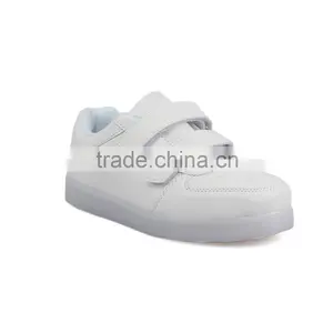 Wholesale Fashion White/black LED Light up Shoes/luminous LED Light Running Shoes thumbnail-1