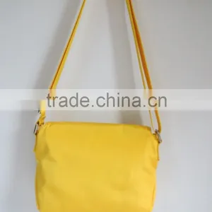New Style Yellow Waterproof Handbag Fashionable Shoulder Bag thumbnail-2