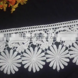 100%cotton Bulk Hot Sell Lace Guipure Flower Embroidery Fabric Lace Hot Style for Dress thumbnail-1