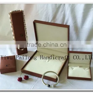 Custom Logo Design Print Plastic Jewelry Boxes Packaging thumbnail-5