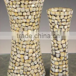 VASE GLASS WITH MOP thumbnail-1