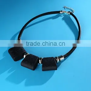 Retro Square Rubber Bead Leather Necklace European and America Women Geomotric Necklace Leather Choker Necklace thumbnail-4