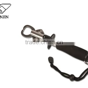 Hot-selling Fishing Grip Multi-function Fishing Tool thumbnail-1