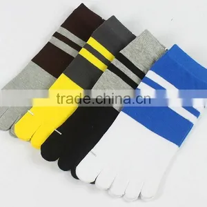 Men Sport Socks/New Style Men Five Toes Sport Socks thumbnail-1