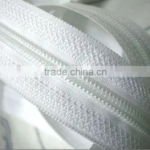 New Design No.5 White Color Tape Nylon Long Chain Zipper thumbnail-1