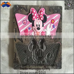 Fashionable Customize OEM/ODM PVC Plastic Dropping Mould and Slipper Upper thumbnail-1