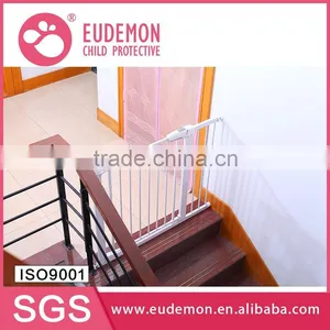 High Quality Metal Baby Safety Gate thumbnail-6