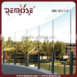 Plexiglass Railing Exterior / Tempered Glass Deck Railing thumbnail-1