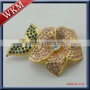 Flower Shape With Crystal Petwer Product thumbnail-1