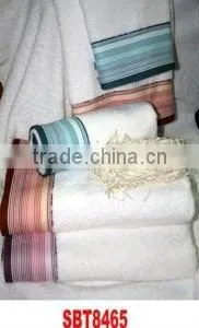 100% Cotton Solid Color Bath Towel thumbnail-1