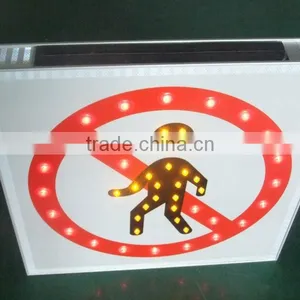Solar Traffic Light thumbnail-1