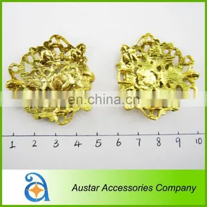 Fashion Diamond Pair Buckle for Gold Silk Wedding Invitation With Gold Satin Ribbon And Rhinestone Brooch Buckle thumbnail-2
