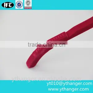 YY0447 Hot Selling Thin Velvet Shirt Hanger Red t Shirts Plastic Hanger for Clothes Quality Choice thumbnail-3