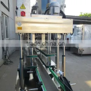 1L-4L Automatic Straight Screw Cap Machine thumbnail-1