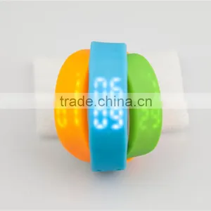 Good Quality Portable New Model Colourful Sport Bracelet Usb Flash Drive Watch thumbnail-3