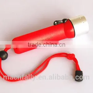 Hot Sale Magnetically Controlled 180LM Diving Flashlight Underwater IP68 Submersible 15-20 Meter thumbnail-2