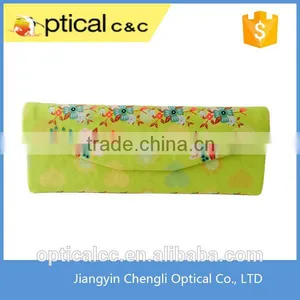Personalized Microfiber Handmade Triangle Folding Sun Glasses Case Quality Choice thumbnail-2