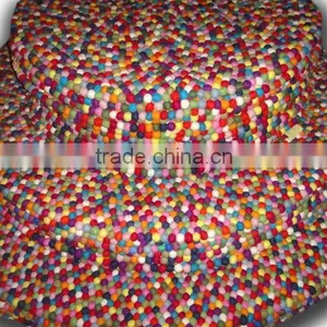 Felt Ball Rug / Carpet / Teppich thumbnail-1