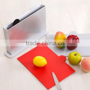 4pcs Plastic Cutting Board Set With Holder for Kitchen thumbnail-1