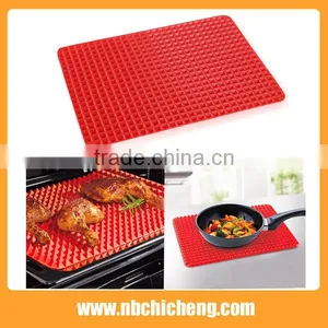 Silicone Barbecue Mat, Heat Resistant Mat, Non-slip Barbecue Mat thumbnail-1