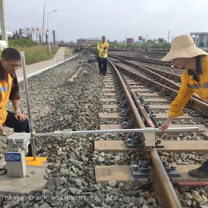 LJ-L-I L-Shaped Track Ruler thumbnail-1