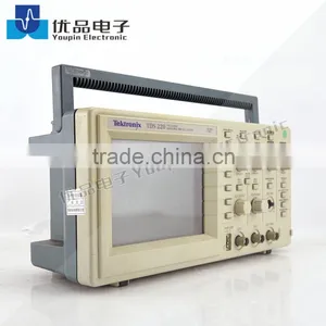 Tektronix TDS220 Digital Oscilloscope: 2 Channels, 100 MHz, 1 GSa/s thumbnail-3